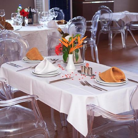 El Doria Hotel لومي المظهر الخارجي الصورة