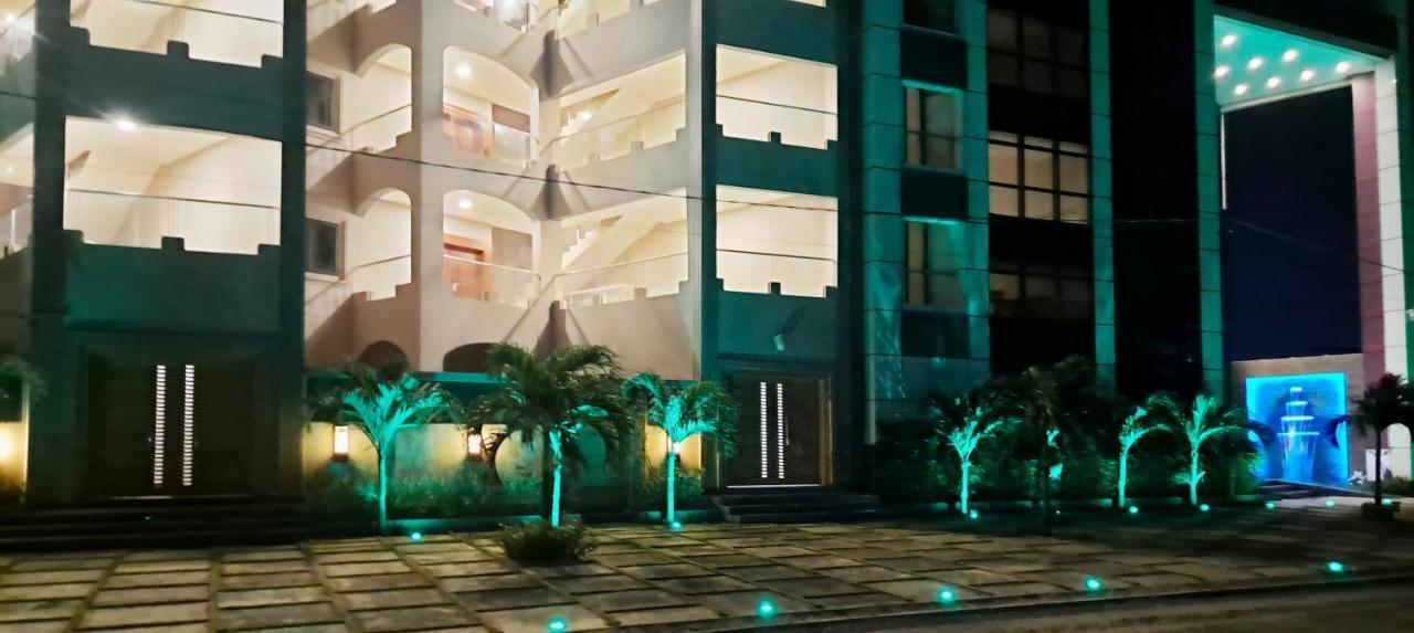 El Doria Hotel لومي المظهر الخارجي الصورة