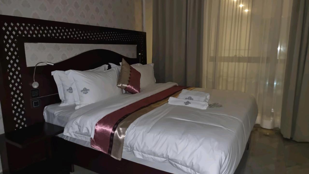 El Doria Hotel لومي المظهر الخارجي الصورة